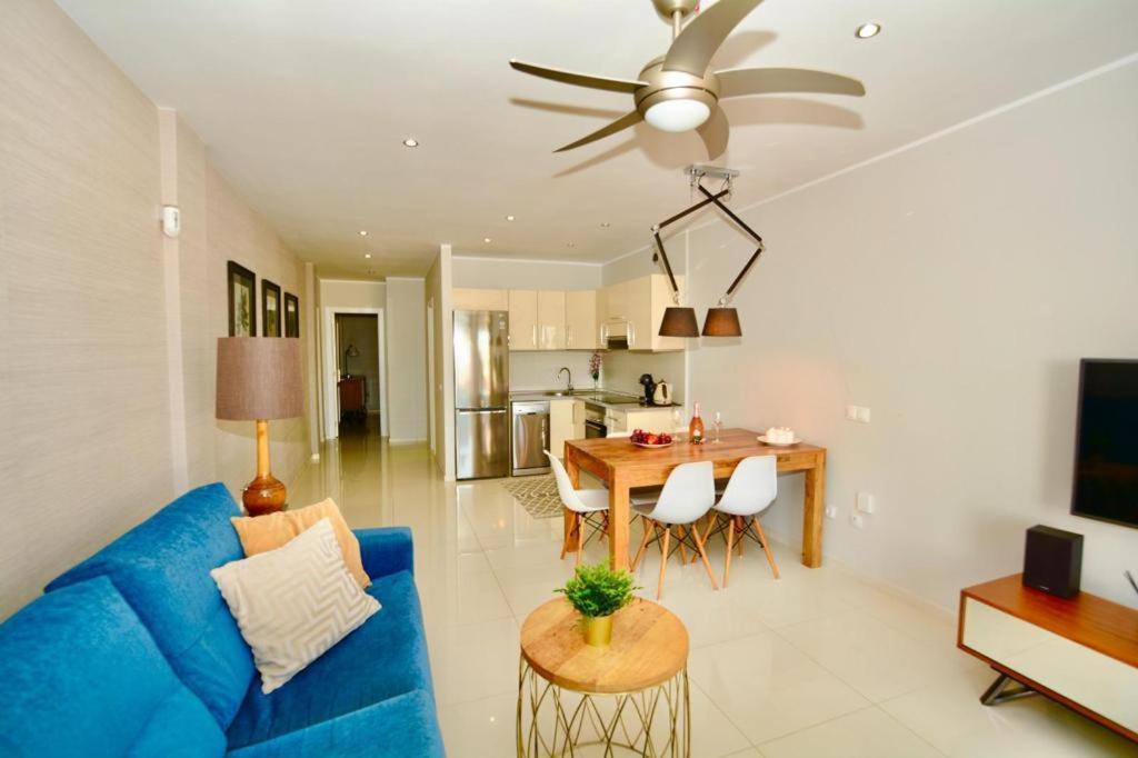 Passione Beautiful Apartment With Sea View 阿德耶 外观 照片