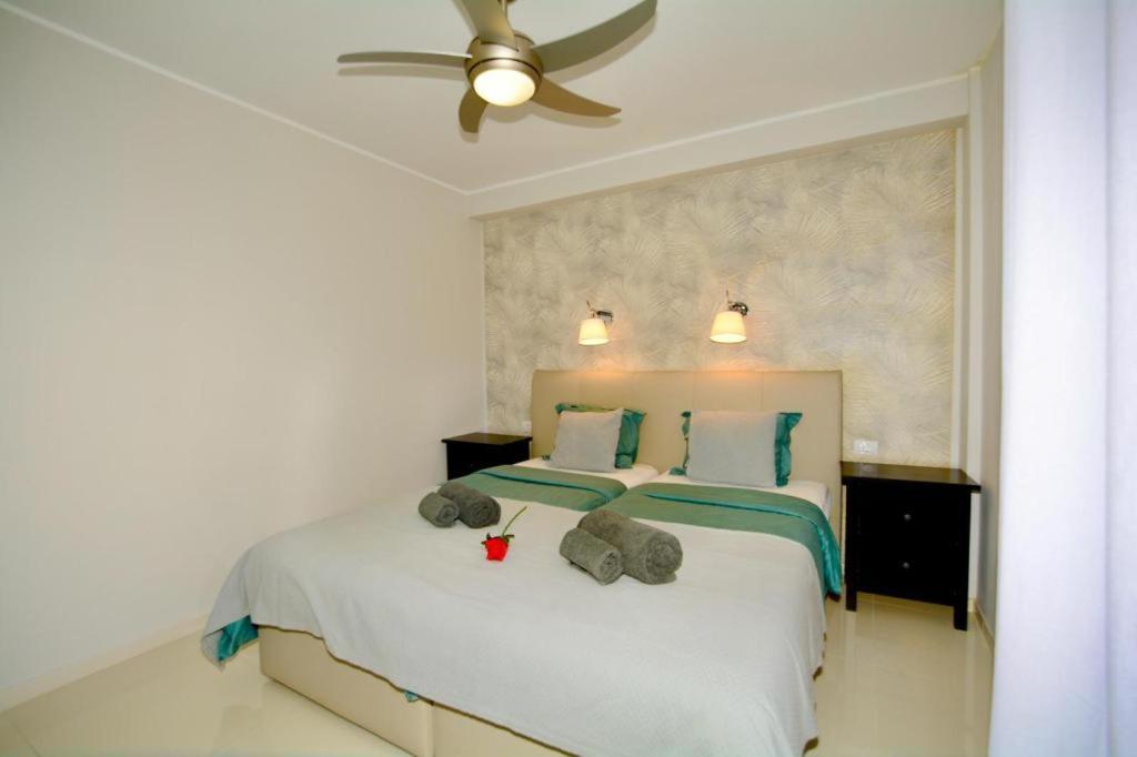 Passione Beautiful Apartment With Sea View 阿德耶 外观 照片