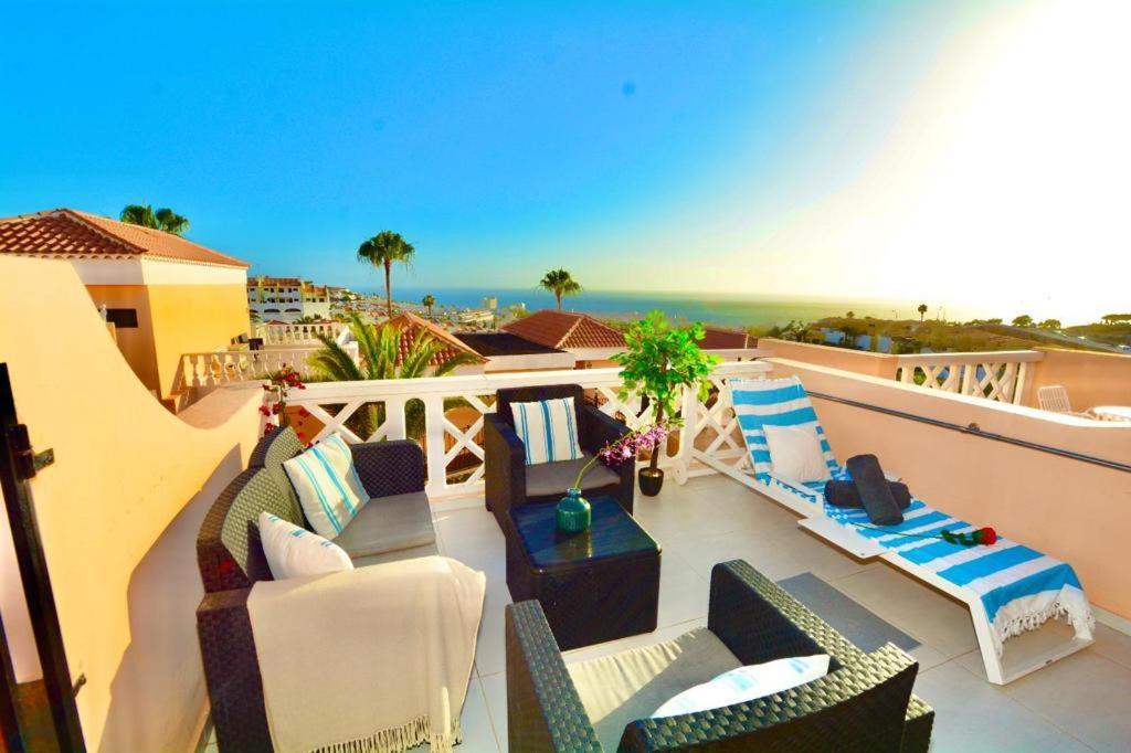 Passione Beautiful Apartment With Sea View 阿德耶 外观 照片