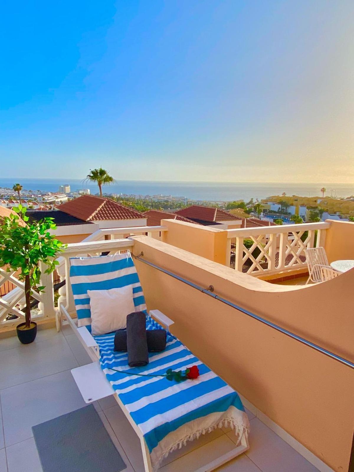 Passione Beautiful Apartment With Sea View 阿德耶 外观 照片