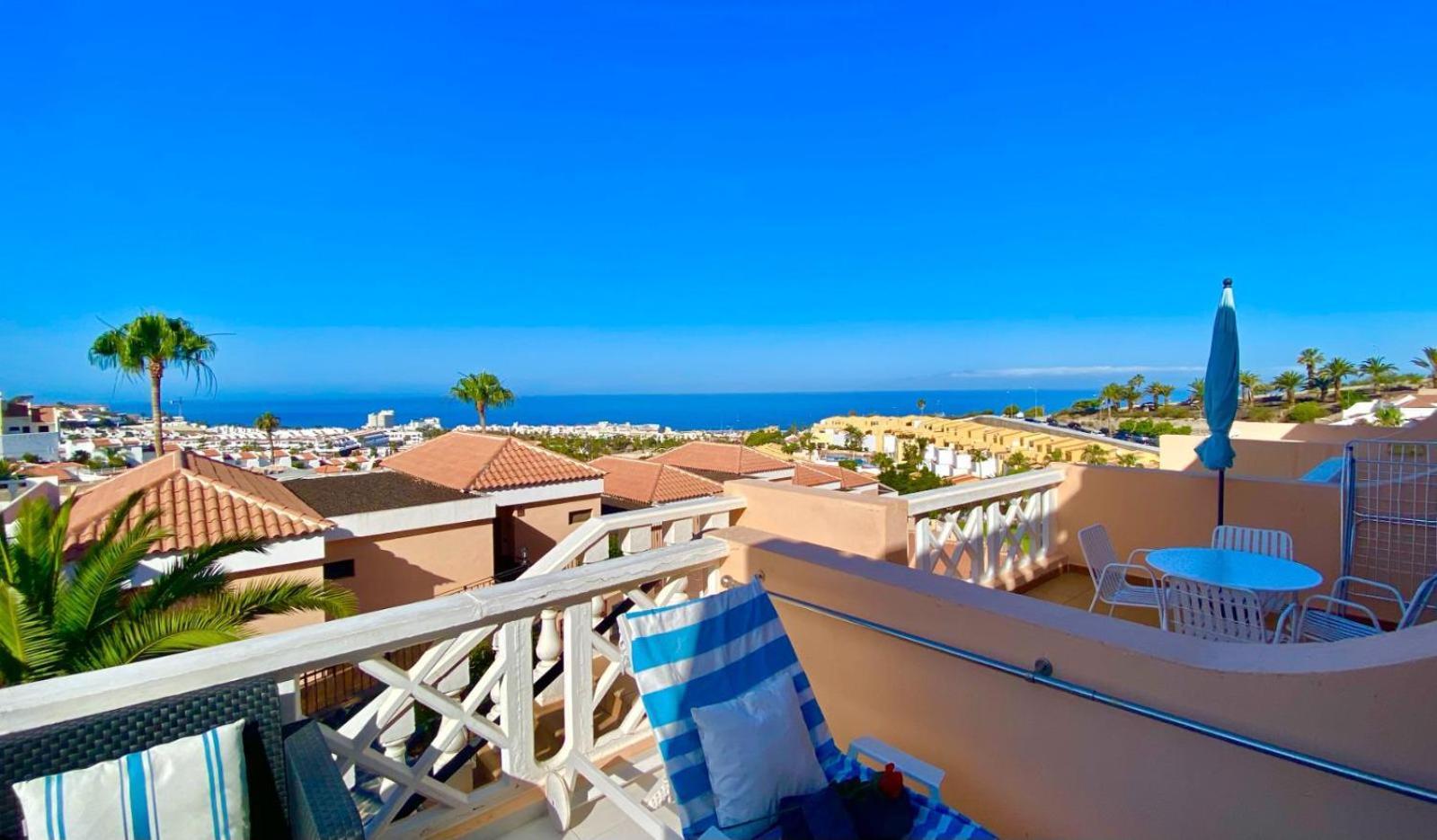 Passione Beautiful Apartment With Sea View 阿德耶 外观 照片